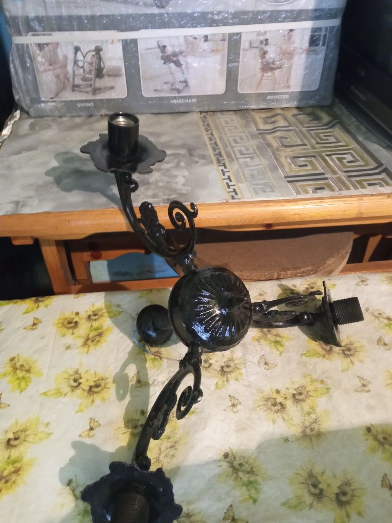 Продам Камод атеквар, Письменный стол, Люстра,Этажерка.