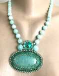 Colier handmade cu amazonit caboson si pietre de amazonit