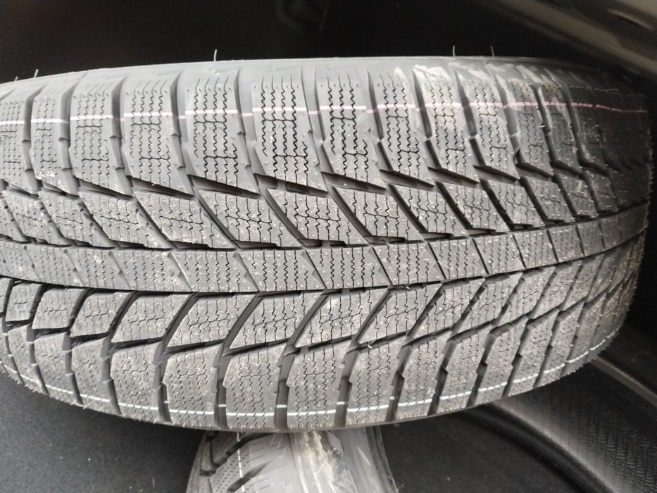 Продам шины трианжел