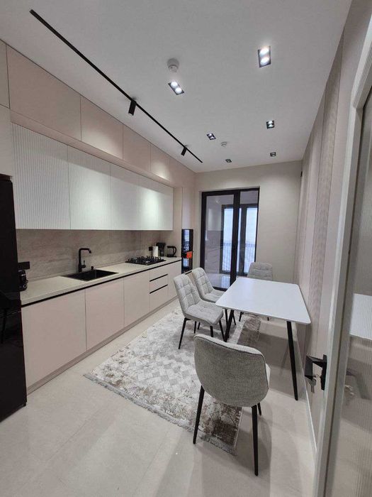 Сдается в аренду 2х ком квартира.