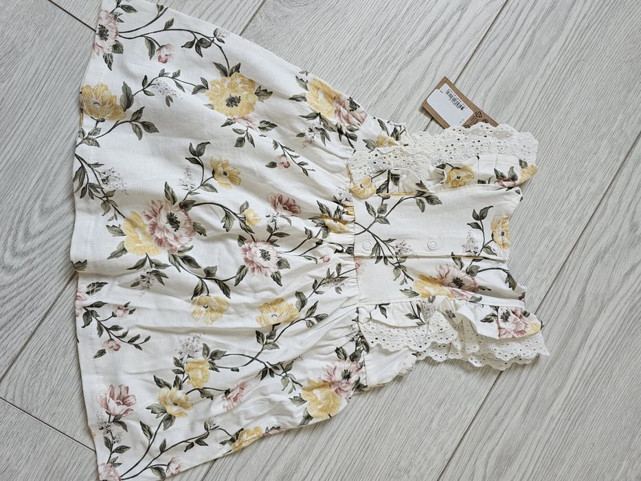 Rochita noua marimea 74