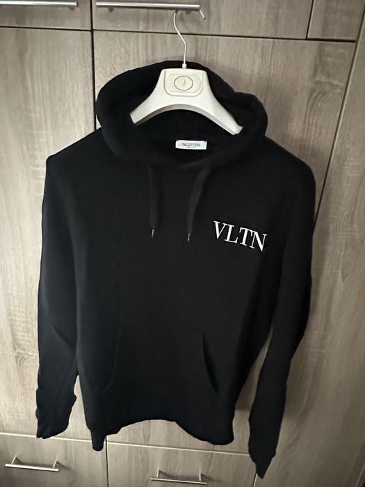 Moschino, Cavalli, Paciotti, Valentino, Armani, Balenciaga