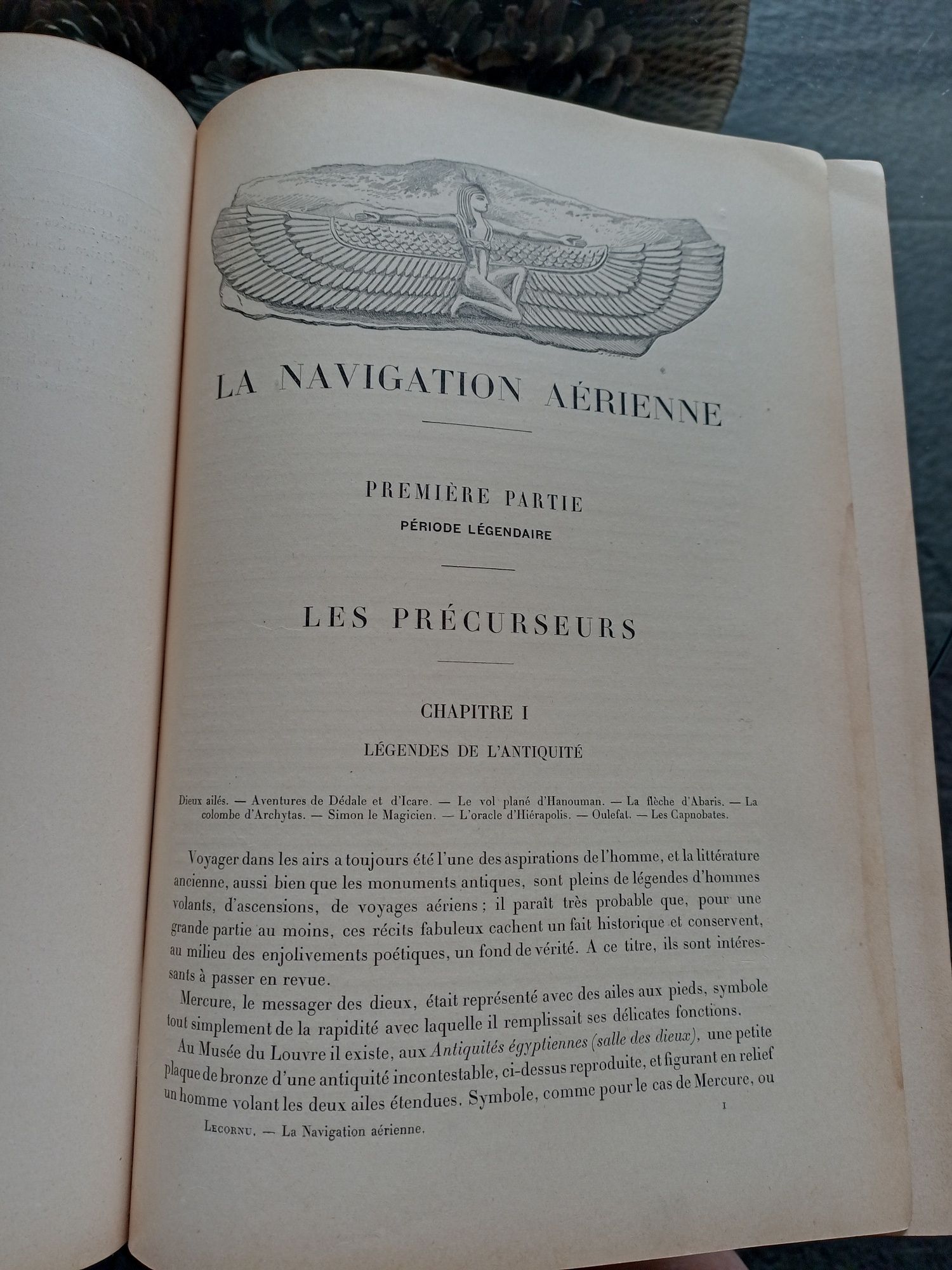 Антикварна книга  1903, на J. Lcornu за историята на аеронавтиката,