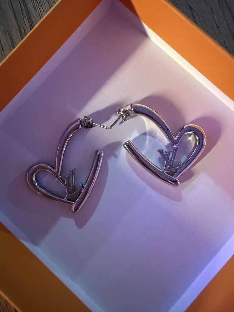 Обеци Chanel, Dior, LV