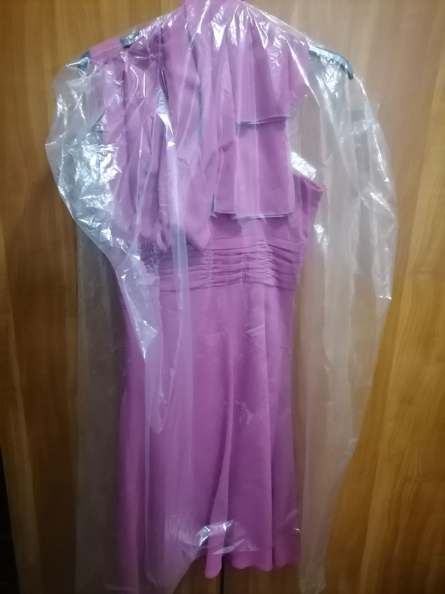 Vând rochie de la marca Viada