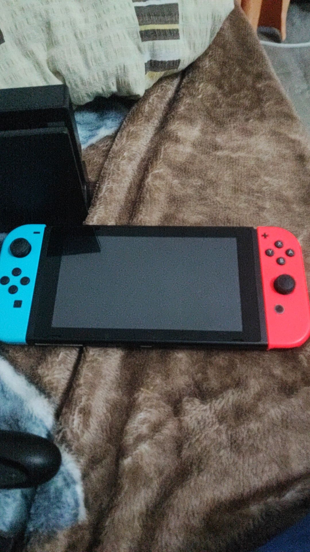Nintendo Switch OLED Cu Joy-Cons Nou