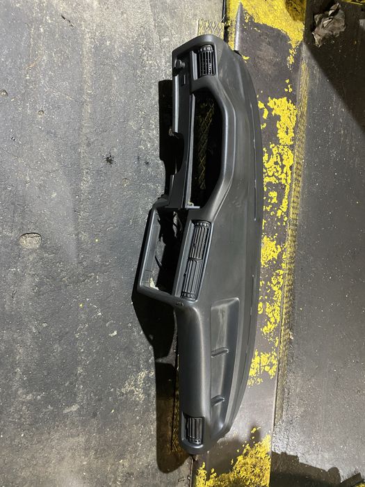 Plansa bord BMW E30 ursulet urs 325i