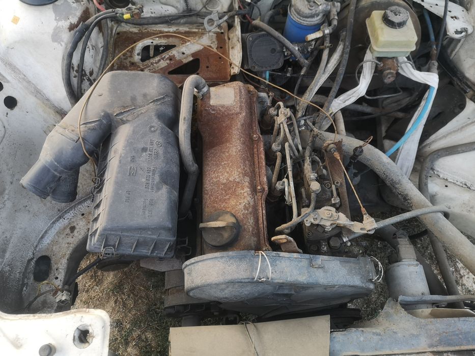 Audi 80 B2 на части