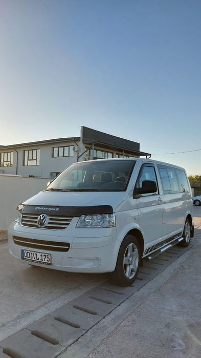 Vând vw t5 caravelle 8 locuri