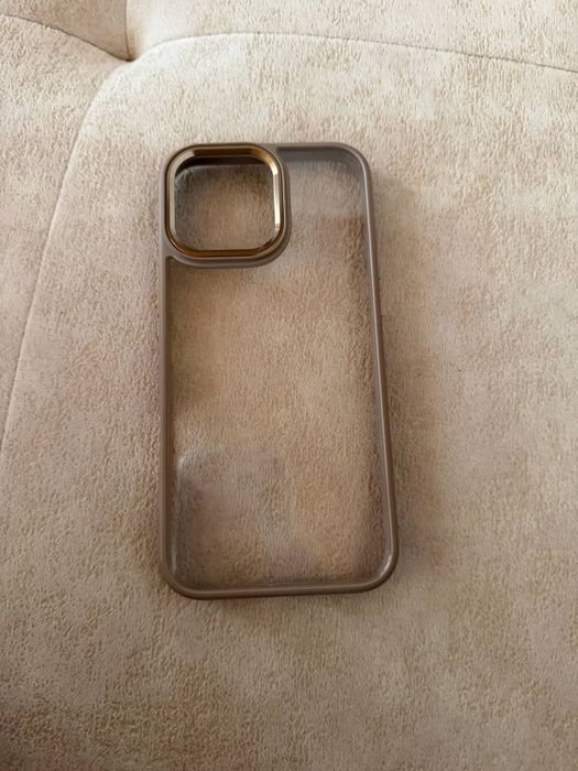 Чехол для iphone 16 pro max gold