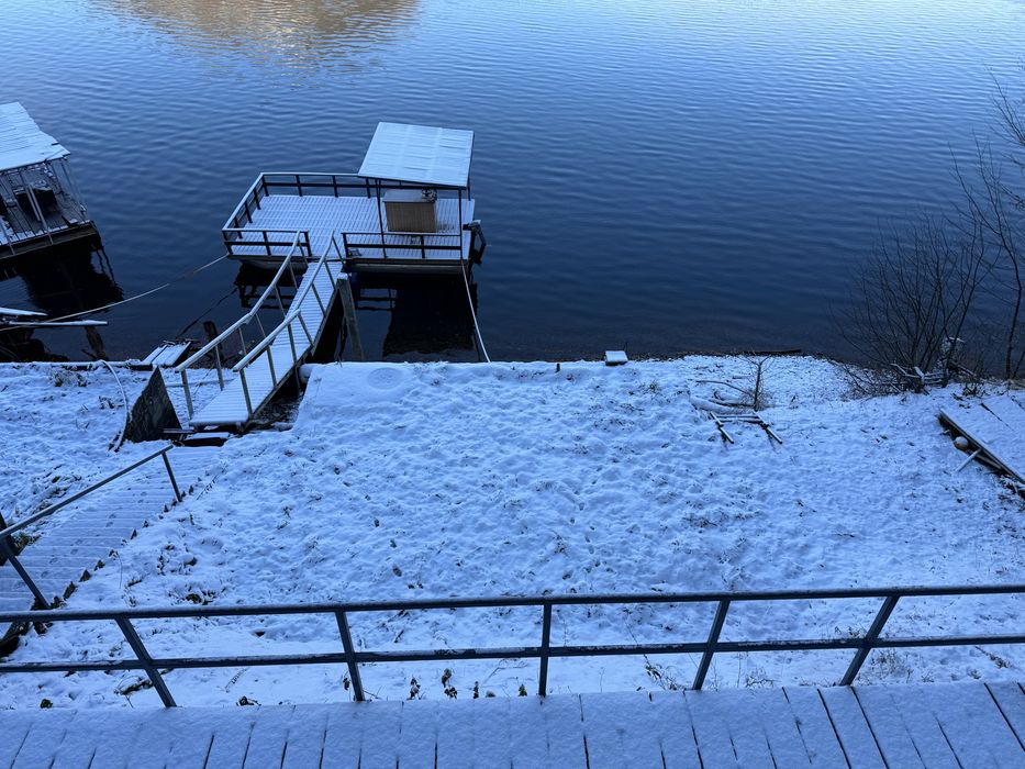 PF inchiriez cabana REVELION lac Tarnita