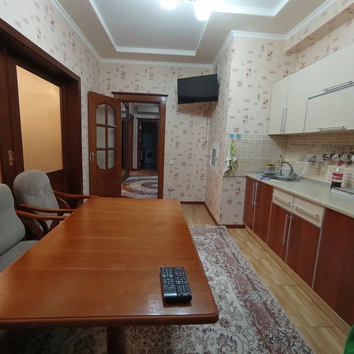 Сдаётся 3 комнатная на ташкент сити