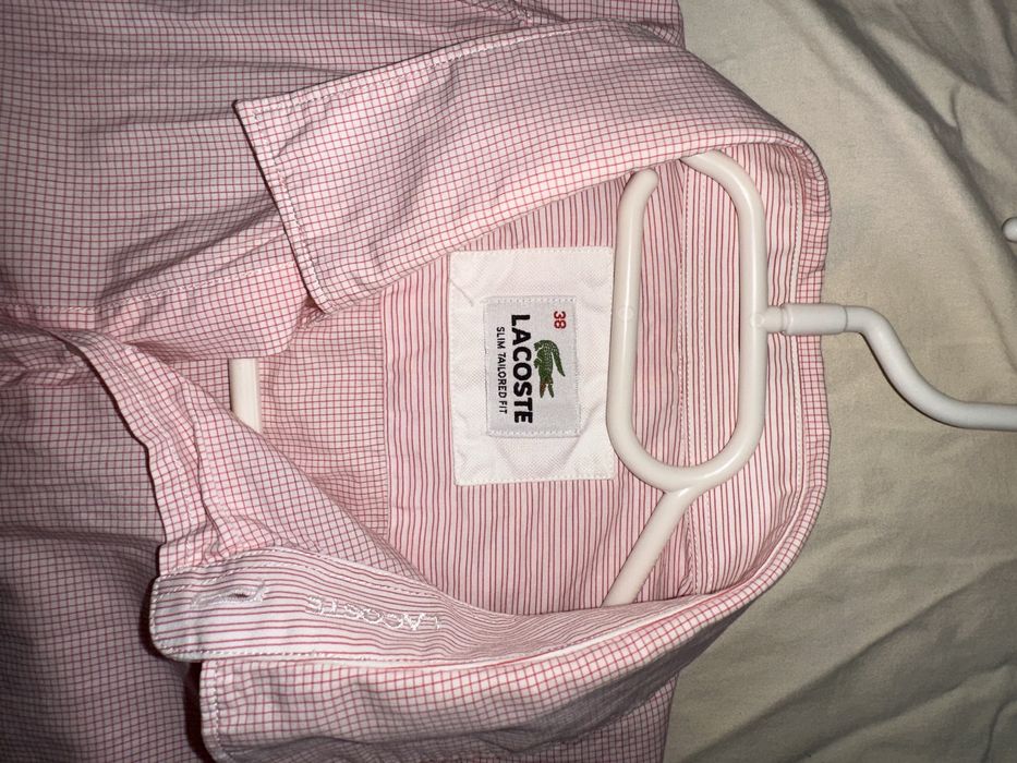 Дамска риза на марката lacoste