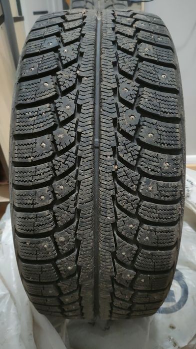 Зимняя шипованная резина Матадор 225/45/17 комплект
