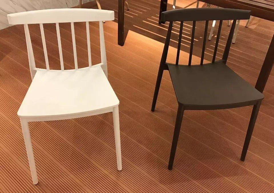 Столы, стулья, диваны для кафе, ресторанов
