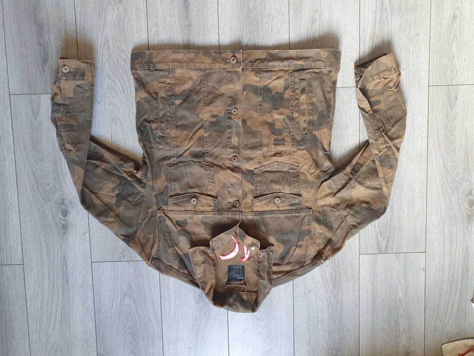 Geaca de blugi Bershka Denim Jacket - Marimea L