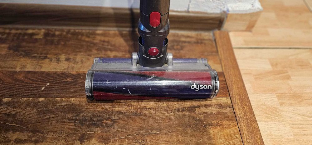 Dyson V8 cu adaptor Baterie Dewalt