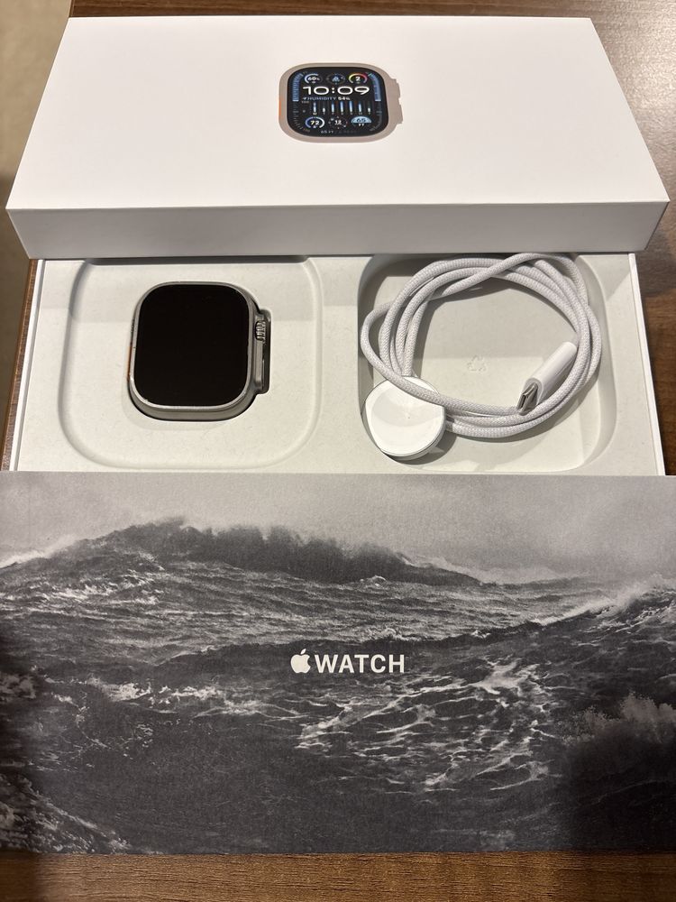 Apple Watch Ultra 2 (Titanium)