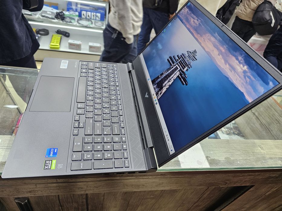 HP Victus Core i7 + RTX 3050