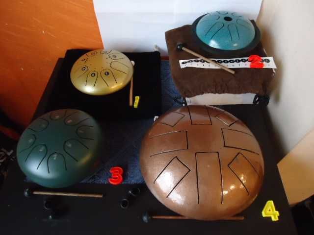 тарамбука, маракас Куба, кастанети, там-там барабанче,барабан-език