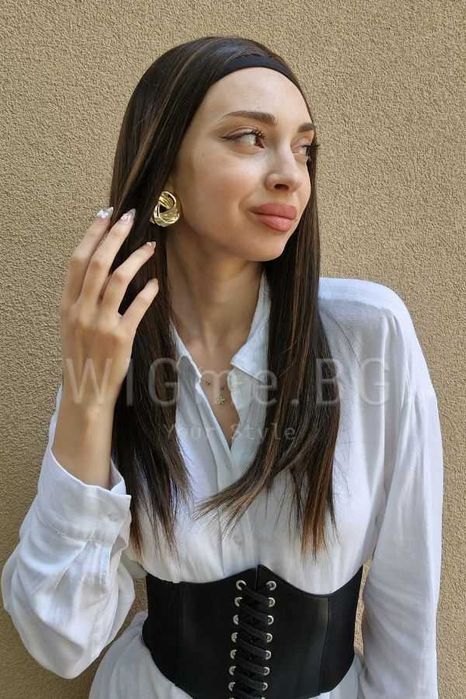 Дълга тъмнокестенява перука с лента Фелисия