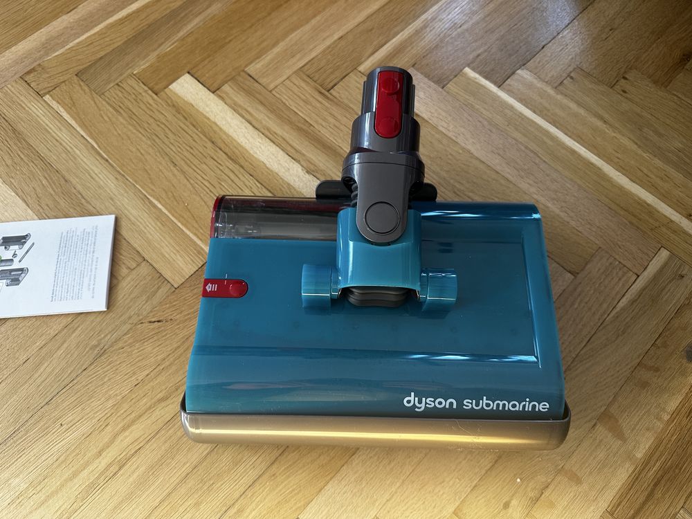 Dyson v15 submarine