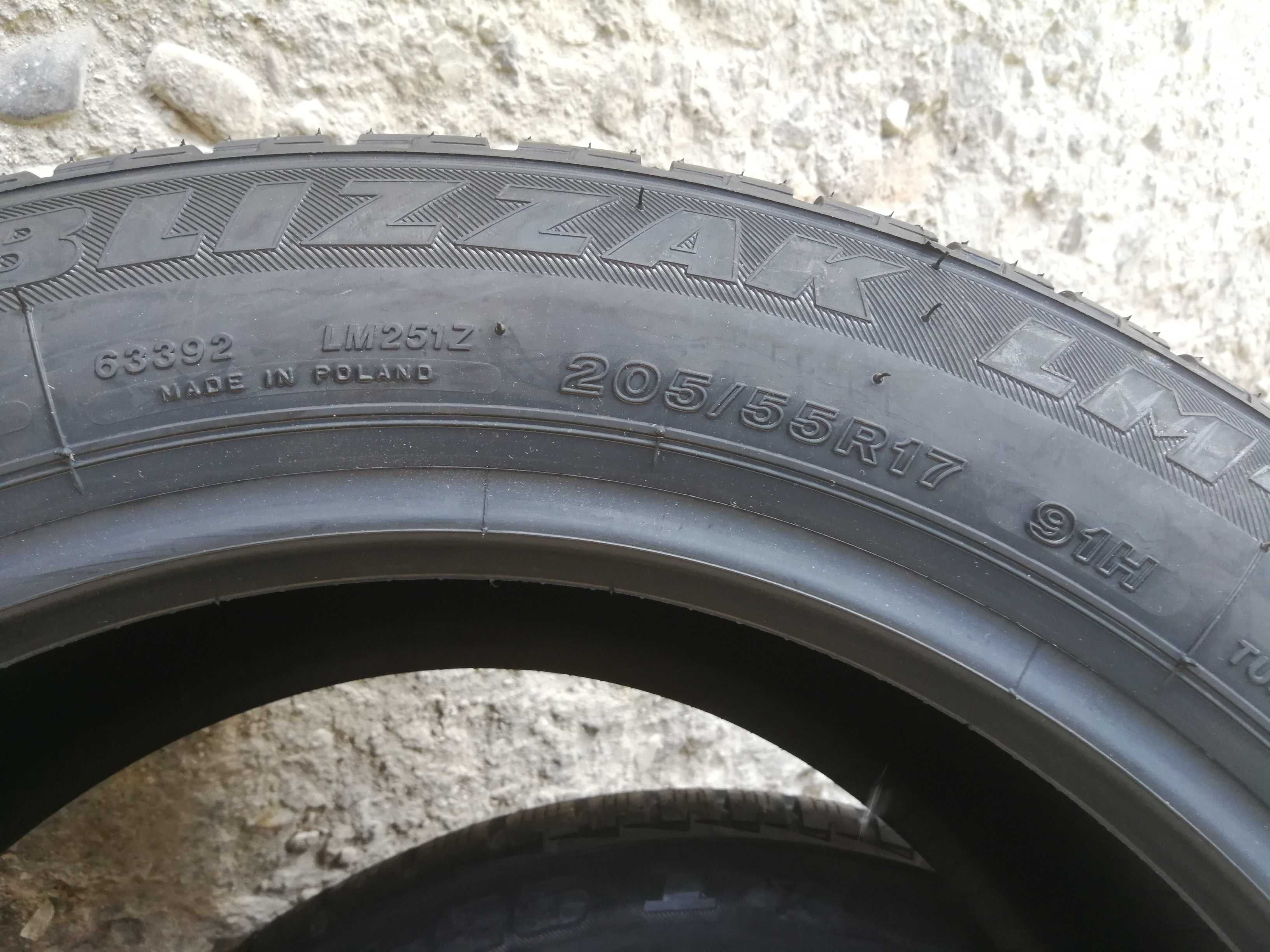 2 Нови зимни гуми R17 205/55 Bridgestone Blizzak LM-25I* RUN-FLAT 91H