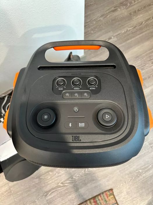 Vând JBL PartyBox  710 Preț Fix!