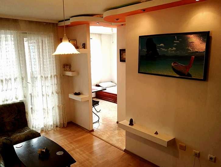 Дава се под наем Едностаен апартамент в Бургас, Възраждане - 33 кв.м за 175 € - Снимка #2