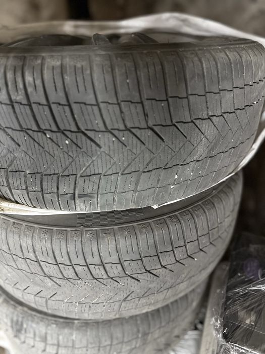 Cauciucuri iarna vara 225/45/17