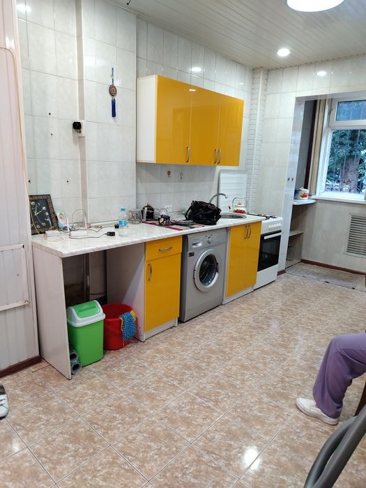 Сдаётся Юнусобад 7 2комн 1этаж.