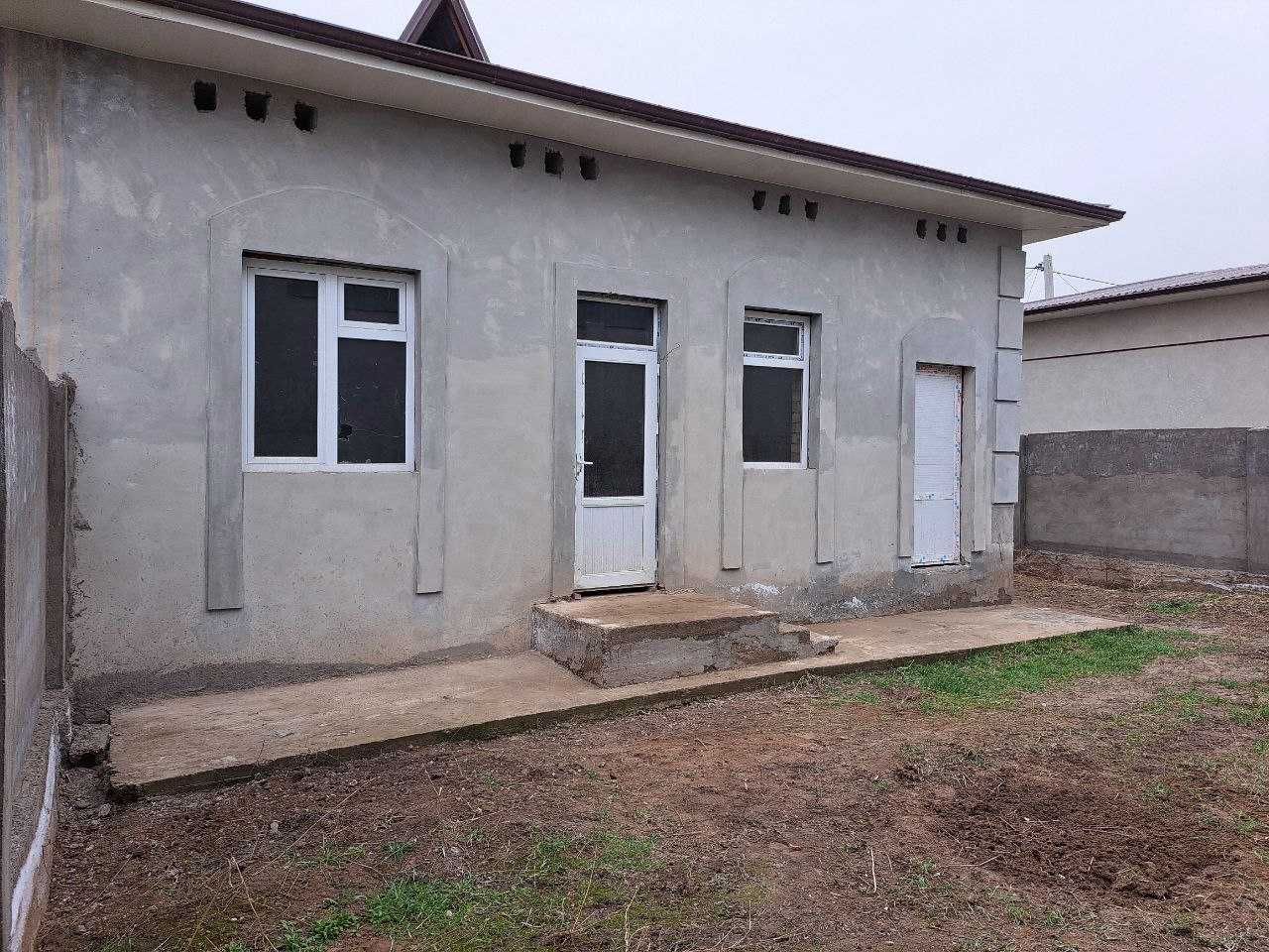 Срочно продается  дом на Яшнабадском районе ориентир массив Тузель