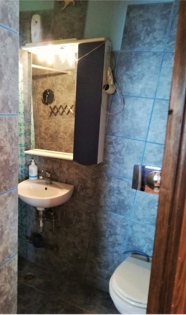 Vând apartament 4 camere