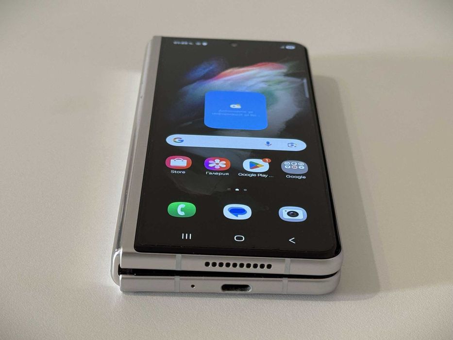Бартер! Samsung Galaxy Z Fold 3 Phantom Silver (Сив)