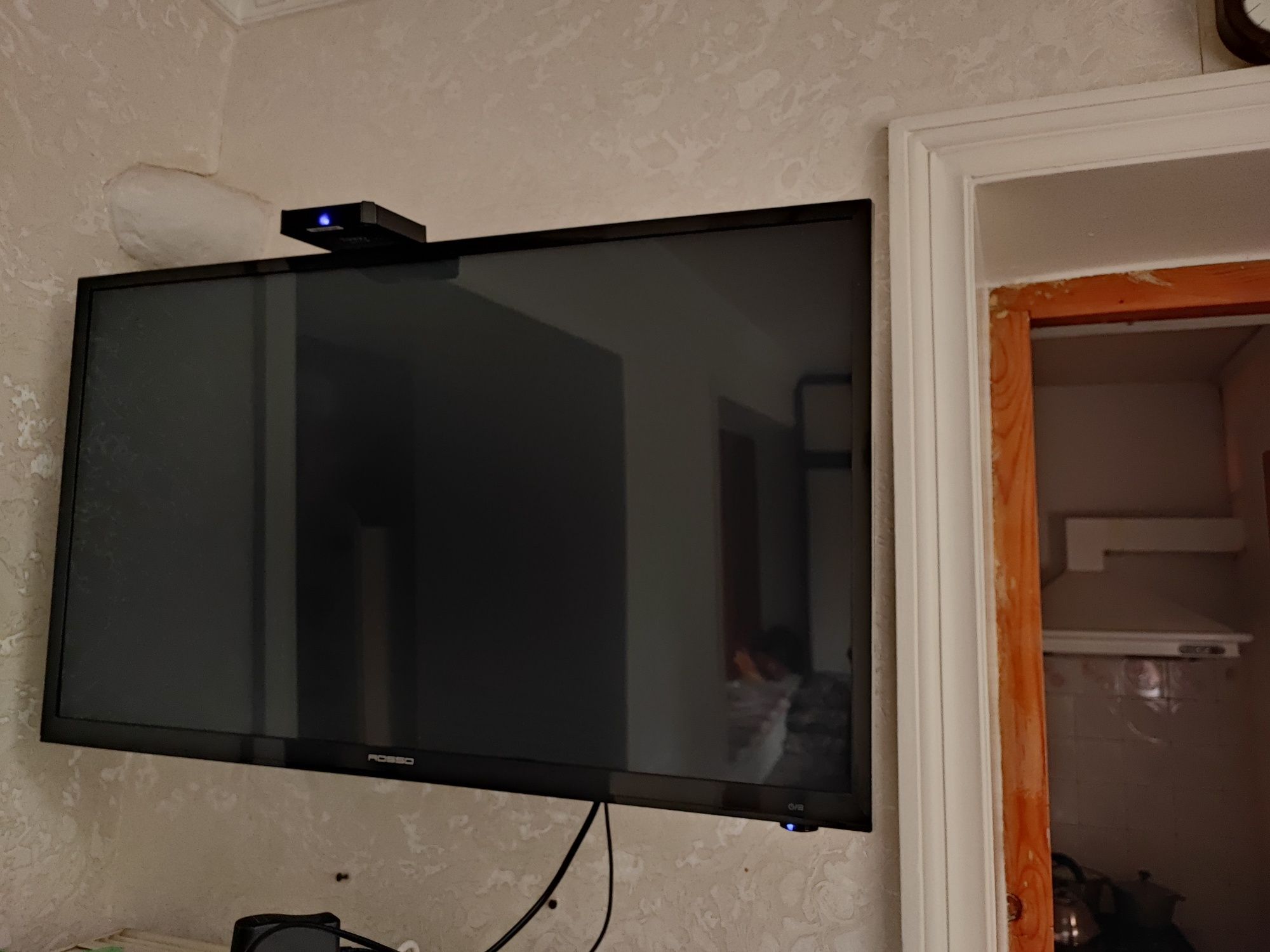 Rosso 32M60TS 32 dyumli tv + smart pristavka