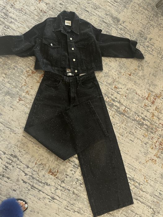 Costum blugi cu strassuri ZARA