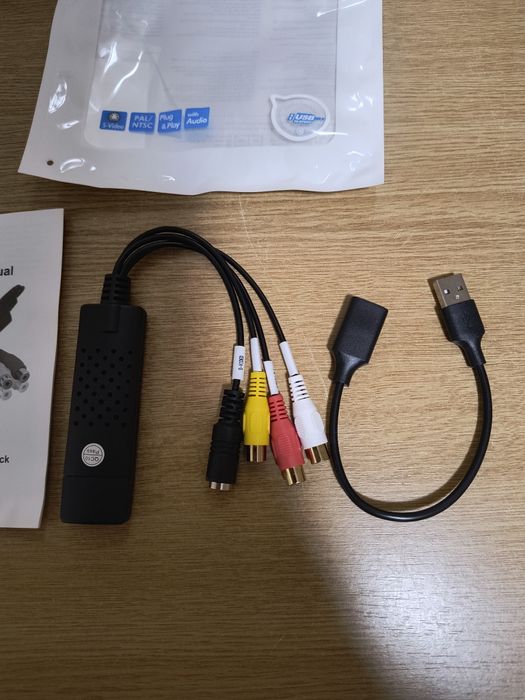 EasyCAP USB 2.0 видео грабер карта - S-Video / трансферен кабел от RGB