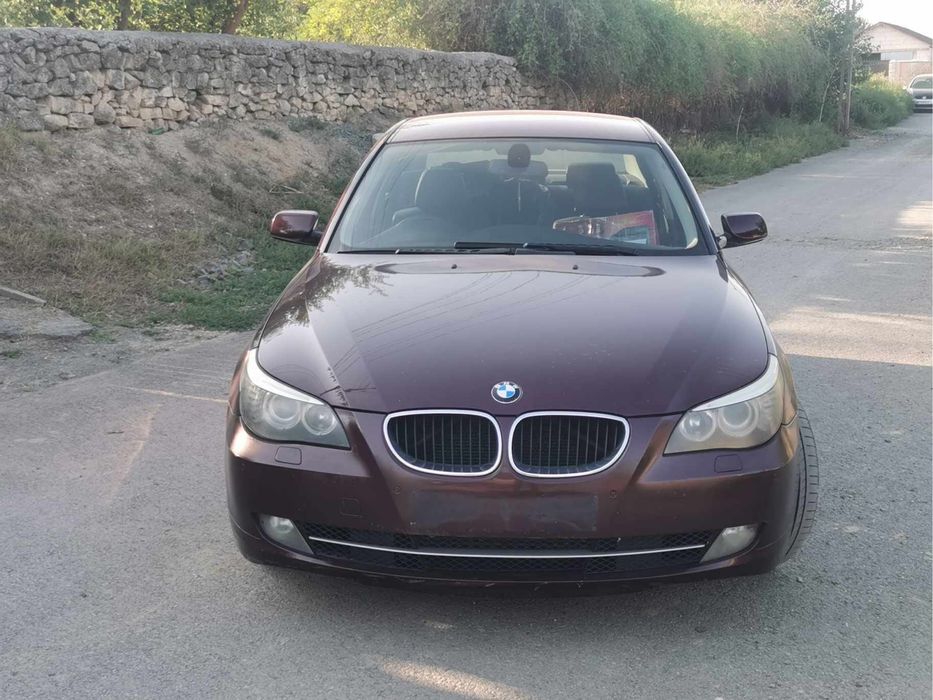Dezmembrez  bmw e60 520d 525d 530d