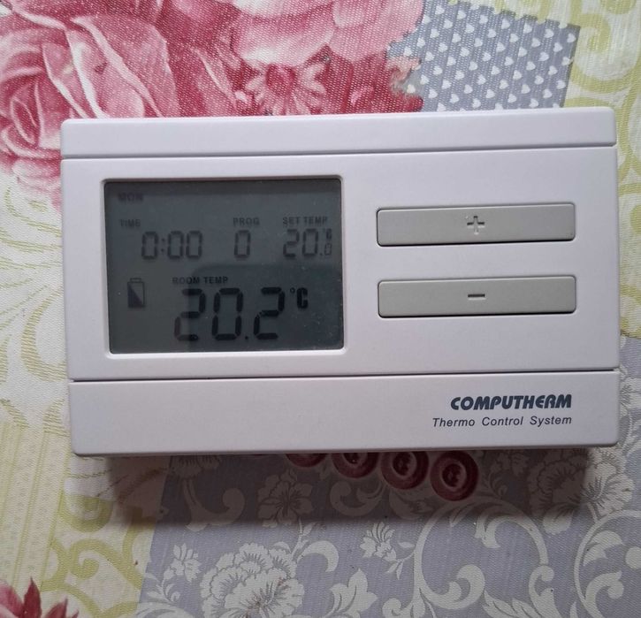 Termostat programabil pe fir COMPUTHERM Q7