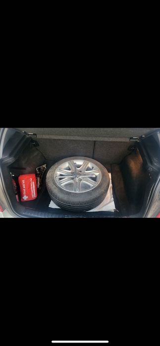 БМВ Е87 2007 година.