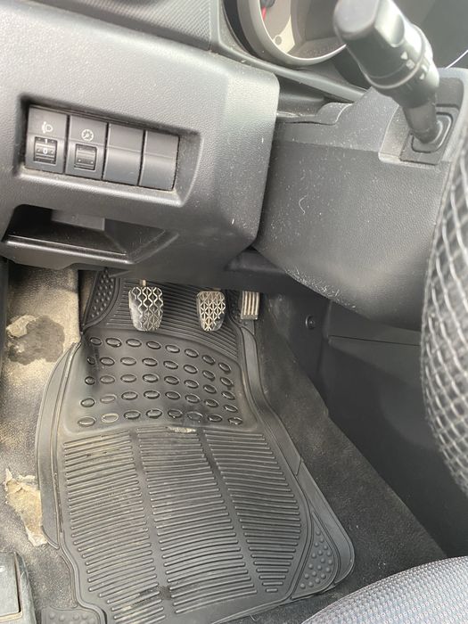 Masina mazda 3 , 2005