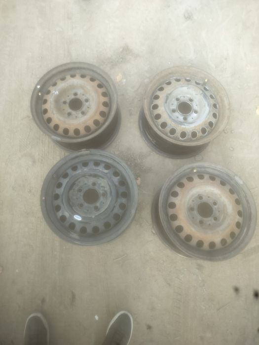 Продам Р15 5х112