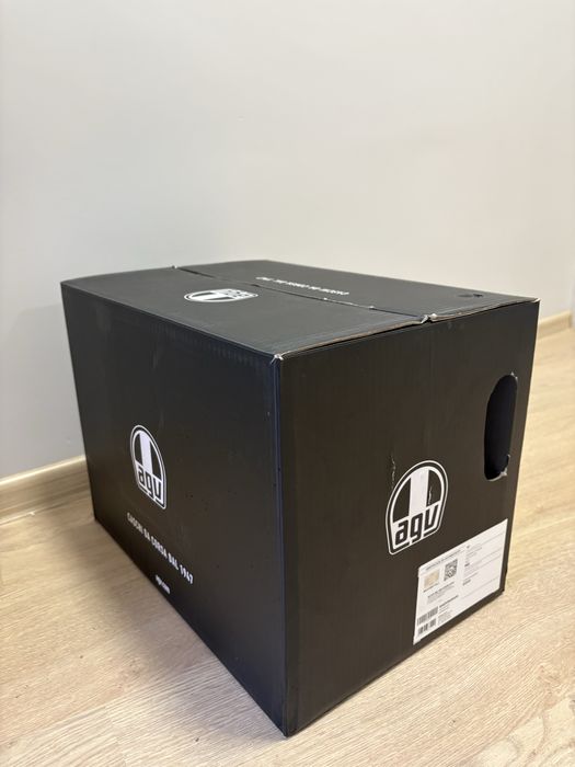 AGV  Мото Каска