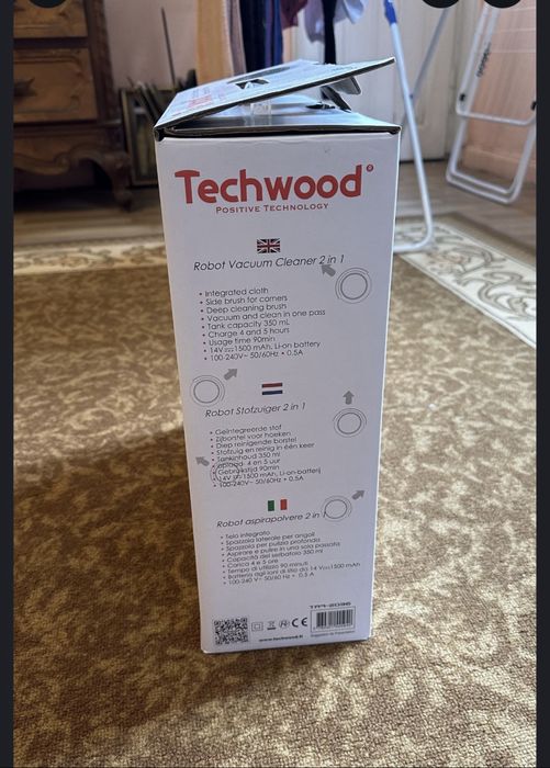 Прахосмукачка - робот Techwood