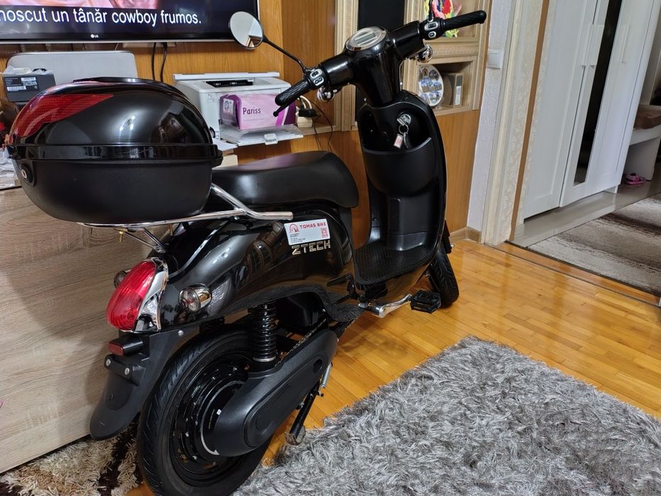 Vând Scuter moped Z tech ZT-20 Electric.