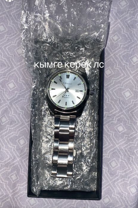 новые кварцевые часы