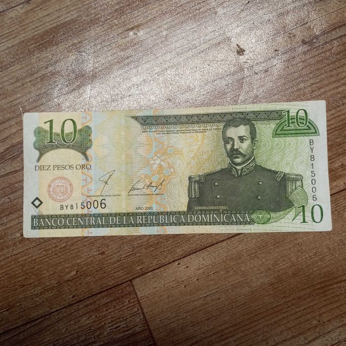 банкноти  различни  Но  Отлични
