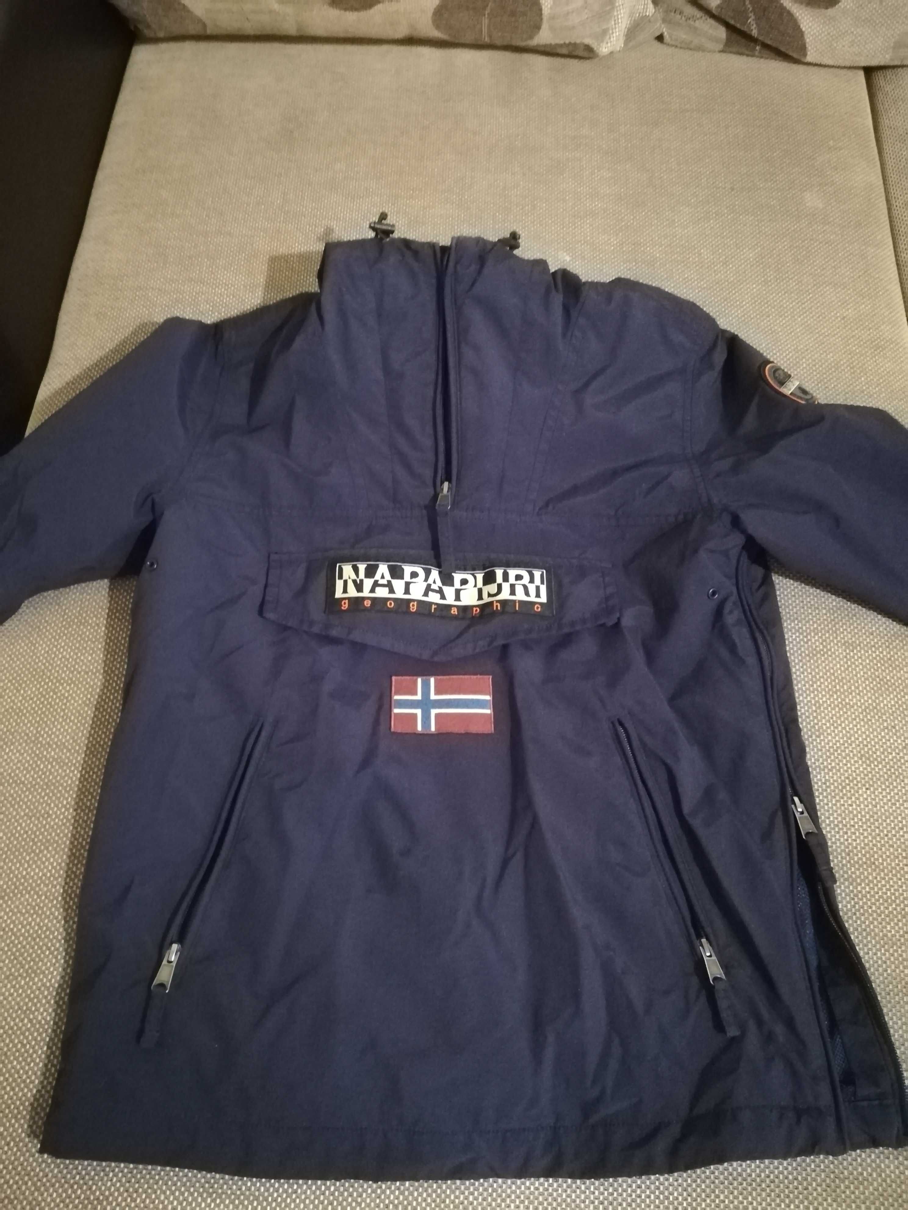 Napapijri яке размер М Като ново!
