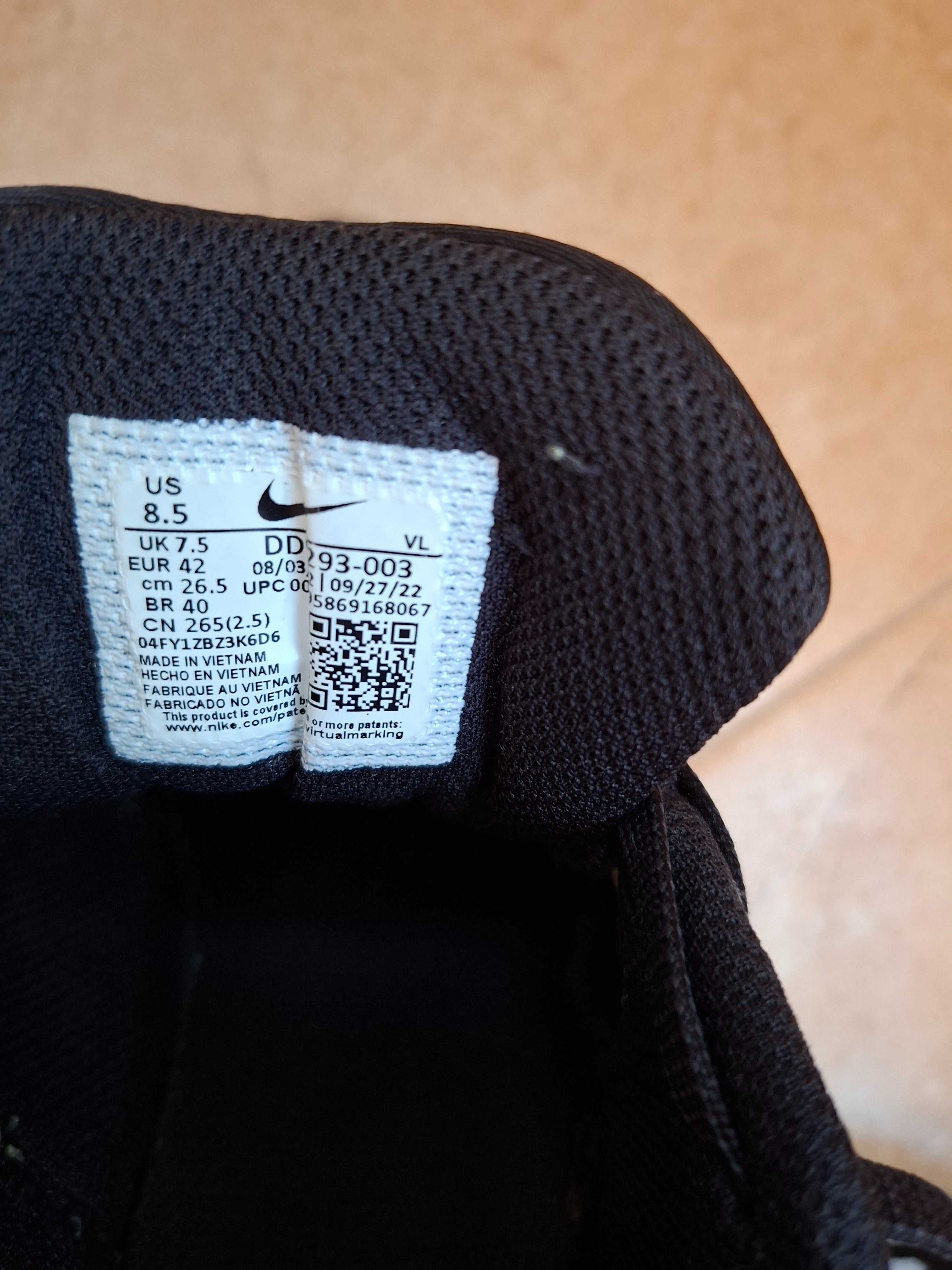 Маратонки Nike !!!