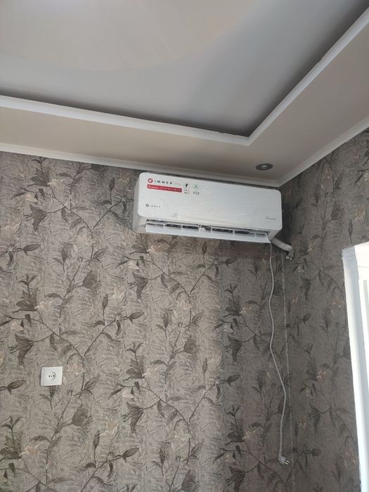 Oʻqiydigan va ishlaydigan qizlar uchun ijaraga xonadon.